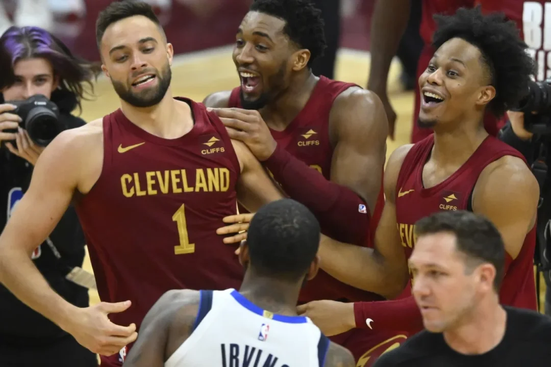 NBA Roundup: Cavs’ Max Strus Hits Half-Court Winner at Buzzer | The ...