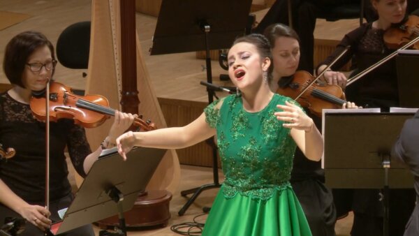 Julia Muzychenko (Soprano) | PLMF Opera Gala