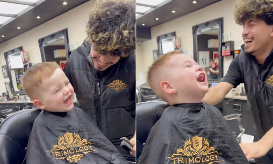 VIDEO: Adorable Toddler's Uncontrollable Laugh Is So Infectious That His Barber Can't Go On With Haircut