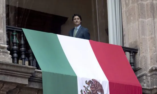 Canada to Reinstate Visas for Mexican Nationals After Spike in Asylum Claims: Report