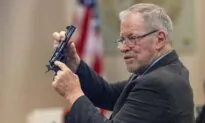 Production Manager Testifies About Gun Oversight in Fatal Shooting by Alec Baldwin in 2021 Rehearsal
