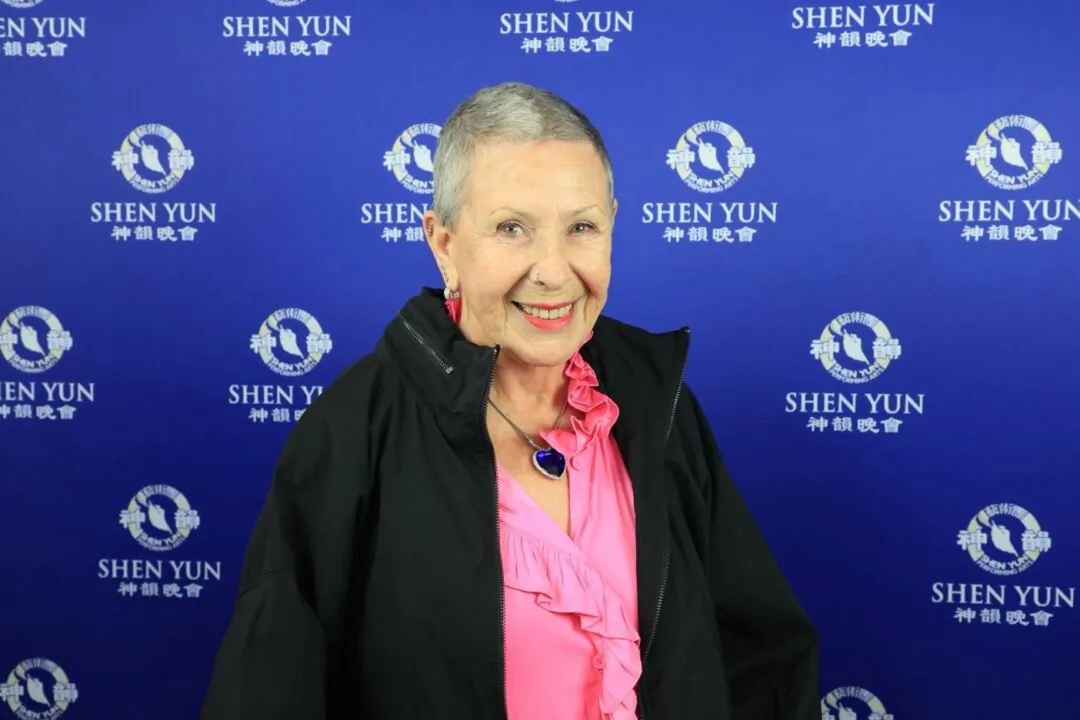 Jocelyn Rawlins attends Shen Yun Performing Arts for their matinee at the Ulumbarra Theatre in Bendigo, Australia, on March 2, 2024. (NTD)