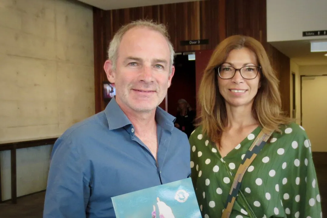 Andrew Bolton and wife Lisa Alford attend Shen Yun Performing Arts at the Ulumbarra Theatre in Bendigo, Australia, on March 2, 2024. (Lucy Liu/The Epoch TImes)