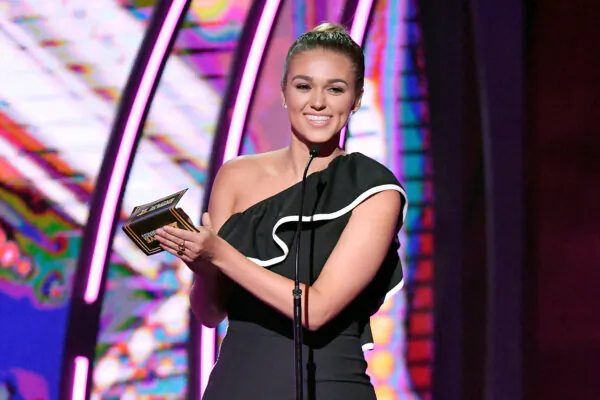 Sadie Robertson Recalls ‘Terrifying’ Moment Infant Daughter Stopped Breathing After Choking on Food