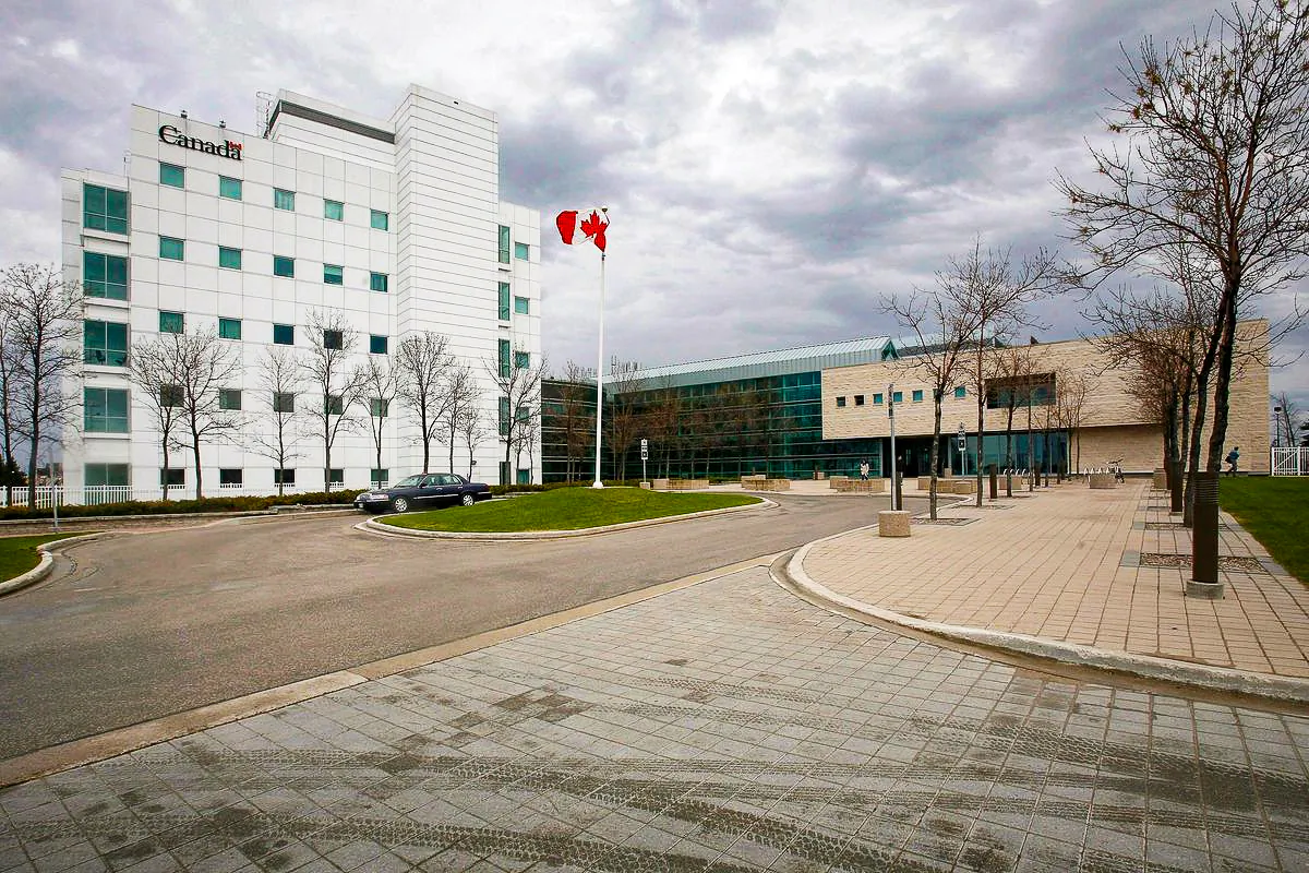 The National Microbiology Laboratory in Winnipeg is seen in a May 19, 2009, photo. (The Canadian Press/John Woods)