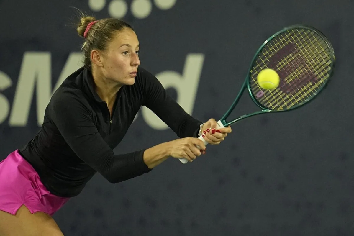 Marta Kostyuk of Ukraine hits a backhand against Jessica Pegula of the United States (not pictured) during the second set of the semifinals of the San Diego Open in San Diego on March 2, 2024. (Ray Acevedo/USA TODAY Sports via Field Level Media)