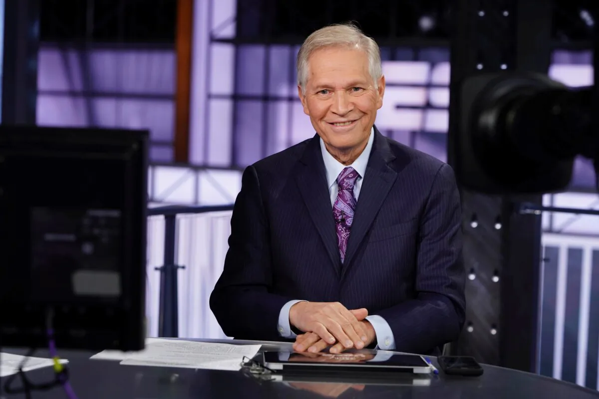 Chris Mortensen appears on the set of Sunday NFL Countdown at ESPN's studios in Bristol, Conn., on Sept. 22, 2019. (ESPN via AP)
