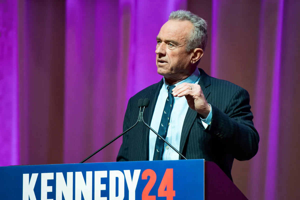 Robert F. Kennedy Jr. holds a voter rally in Grand Rapids, Mich., on Feb. 10, 2024. (Mitch Ranger/The Epoch Times)