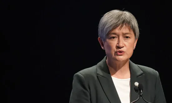 Australia Foreign Minister Sanctions Israeli Youths Over Alleged Acts of Torture
