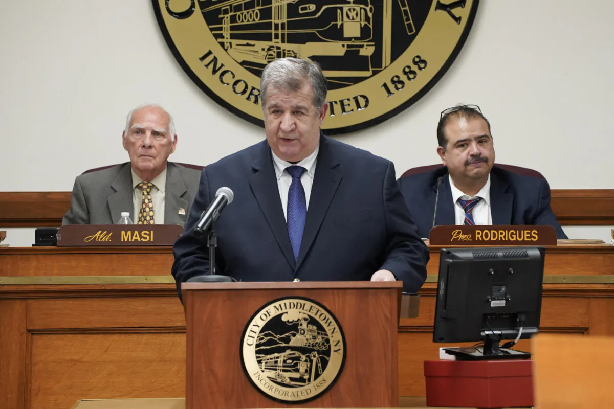 Middletown Mayor Joseph DeStefano delivers the State of City address in Middletown, N.Y., on March 5, 2024. (Cara Ding/The Epoch Times)