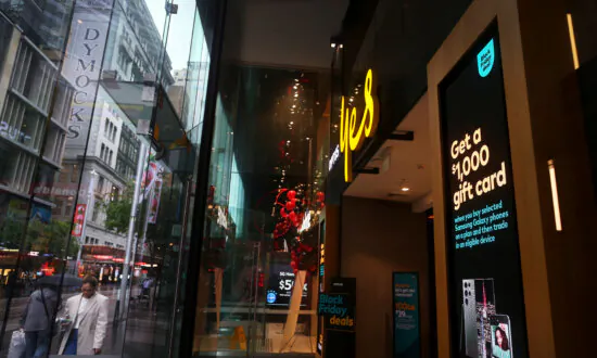 Regulator Fines Optus $1.5 Million for Large-Scale Safety Rules Violation