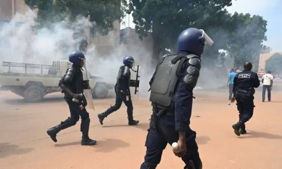 Five Killed in a Private Plane Crash in Eastern Burkina Faso