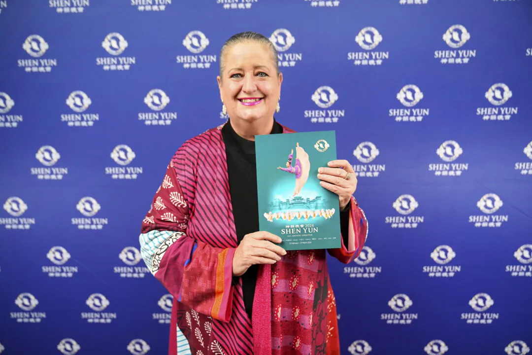 Award-winning singer-songwriter Lee J. Collier attends Shen Yun Performing Arts at the Canberra Theatre Centre in Australia on March 5, 2024. (NTDTV)