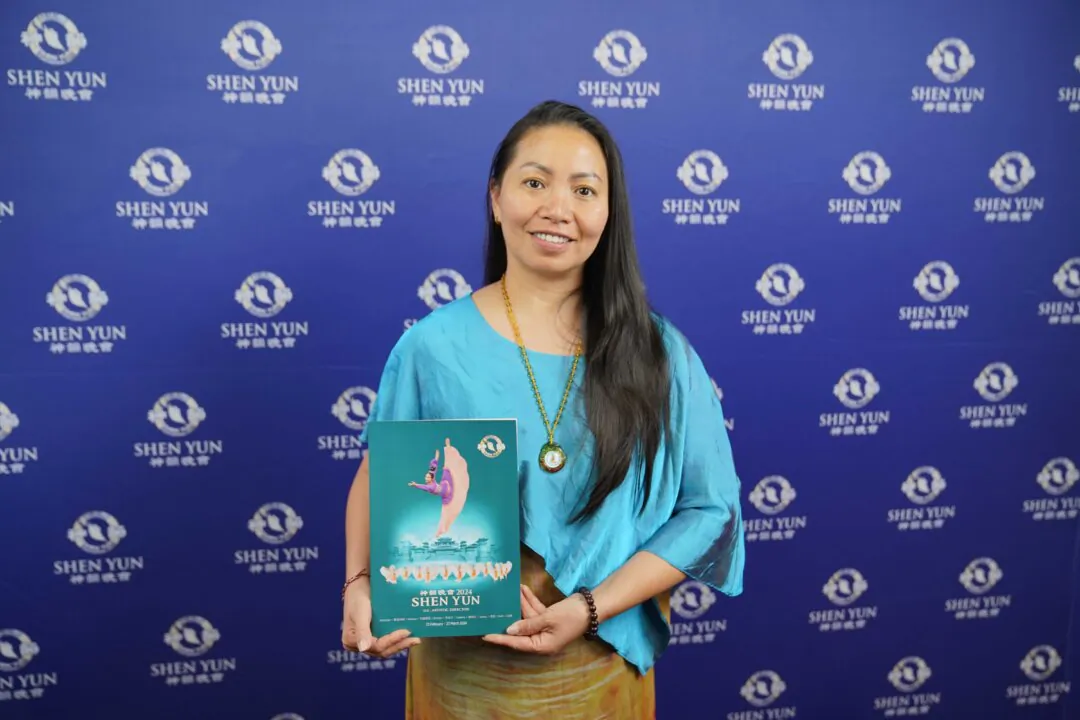 Ai Van Tenty enjoyed Shen Yun's evening performance at the Canberra Theatre, in Australia, on March 6, 2024. (NTD) 