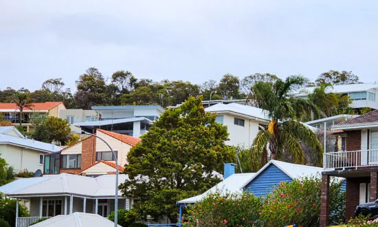 Nationwide Squatter Problem May Be Worsened by Illegal Immigrants: Experts