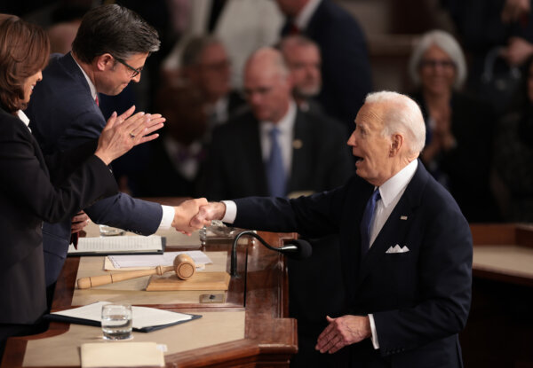 Epoch Times Photo