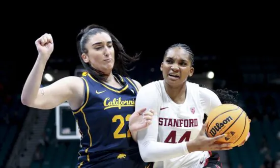 No. 2 Stanford Comes From Behind to Defeat Cal 71–57 in Pac-12 Quarterfinal