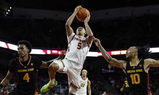 Boogie Ellis Helps USC Pull Away From Arizona State