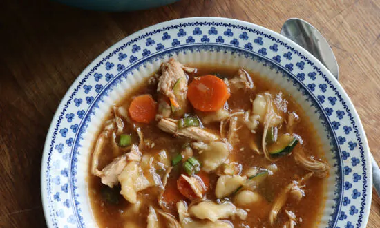 Korean Hand-Torn Noodle Soup With Chicken Lifts the Spirit