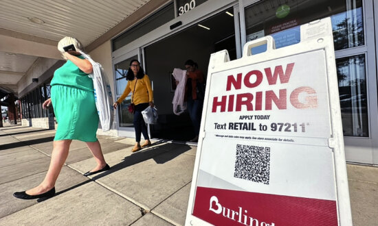 US Economy Adds Better-Than-Expected 275,000 New Jobs, Unemployment Rate Rises