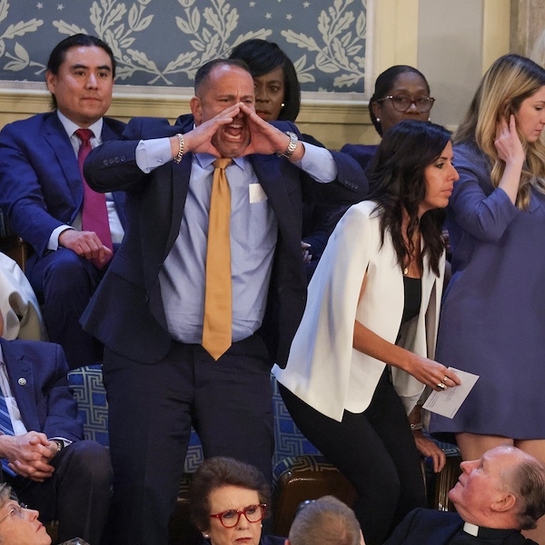 Video: Gold Star Dad Yells at Biden During #SOTU