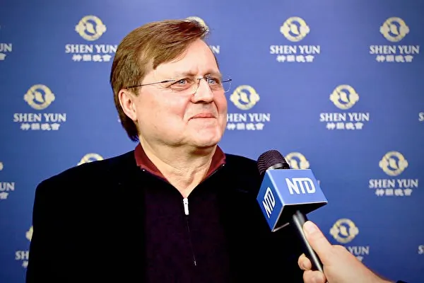 Richard Schütze attends Shen Yun Performing Arts at Stadthalle Mülheim an der Ruhr—Theatersaal, Germany, on Feb. 24, 2024. (NTD)
