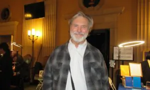 Shen Yun Is ‘Well Worth the Money and Very Entertaining,’ Says Retired Company VP