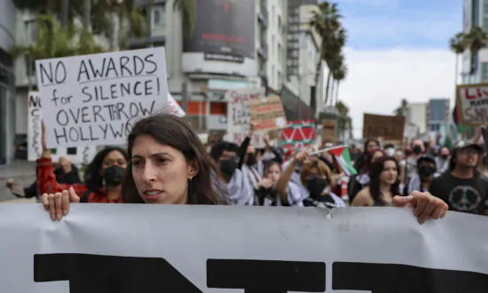Pro-Palestine Protesters Disrupt Traffic Before Oscars