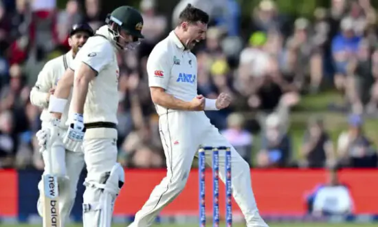 Cricket: New Zealand in Box Seat Heading Into Day 4