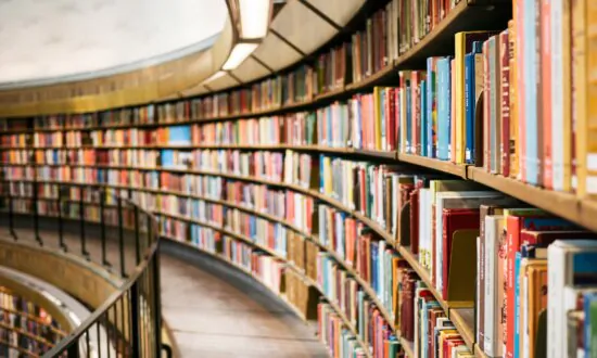 Online Bookselling Giant Flounders, Shares Plummet to Less Than 6 Cents