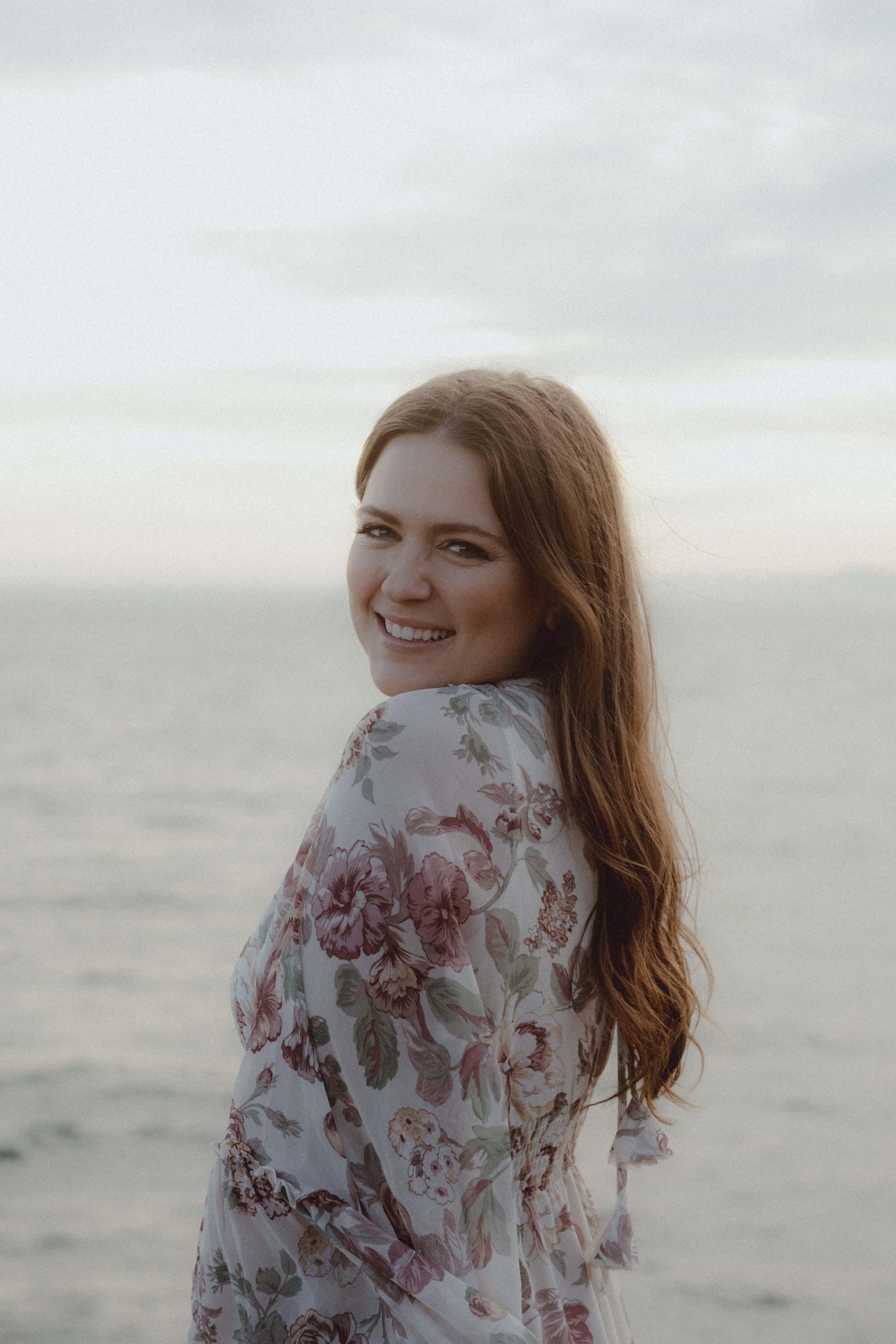28-year-old, singer/song writer, Leanna Crawford.