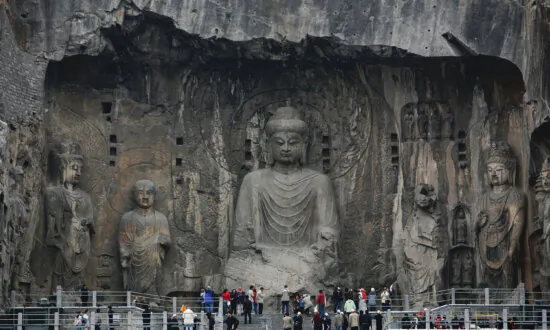 No Coincidence: Simultaneous Historical Developments in China and the West