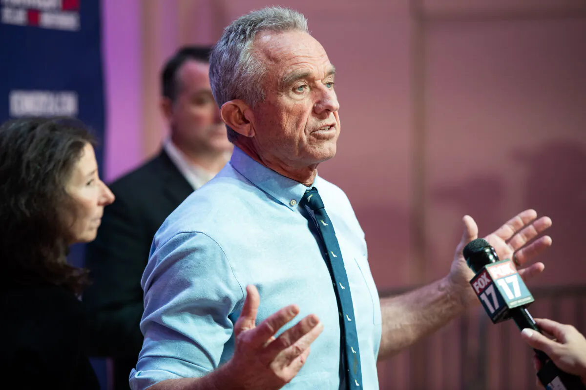 Robert F. Kennedy Jr. holds a voter rally in Grand Rapids, Mich., on Feb. 10, 2024. (Mitch Ranger/The Epoch Times)