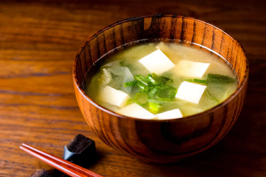 Tofu miso soup can promote digestion and provide a protein boost. (K321/Shutterstock)