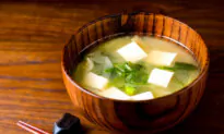 A Guide to Soy-Based Foods: Weight Loss, Calcium Supplementation, and Detoxification