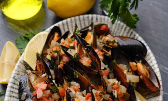 Mussels in White Wine Sauce