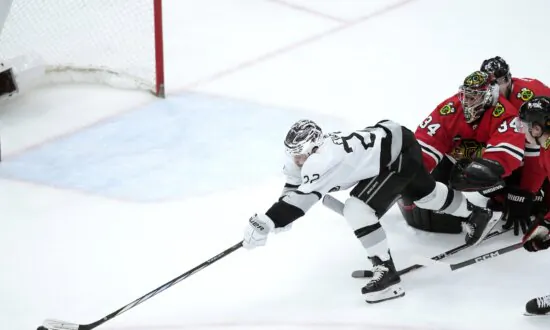 Kopitar Scores Twice and Talbot Makes 28 Saves as Kings Blank Blackhawks 5–0