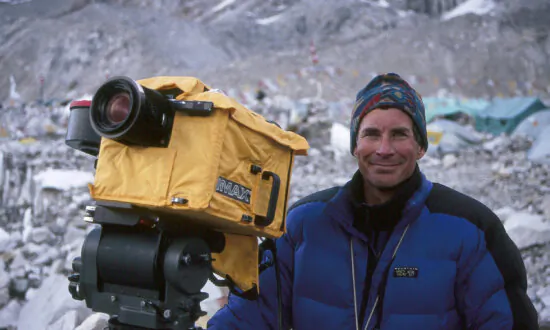 David Breashears, Mountaineer and Filmmaker Who Co-produced Mount Everest Documentary, Dies at 68