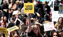 Climate Activists to be Charged After Blockade in Melbourne CBD