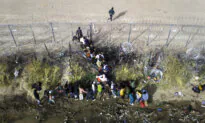 AUDIO: Appeals Court Reinstates Hold on Texas Immigration Law | News Brief (March 21)
