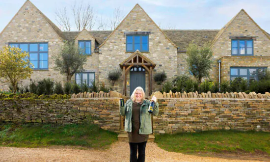 Mom Wins Over $3 Million Home in Prize Draw—and She Thought Friends Were Playing a Joke on Her