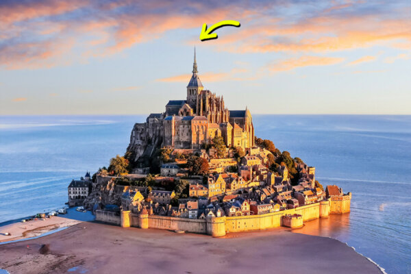 Sacred Castle in the Sea Dedicated to the Warrior Angel Who Defeated Satan in Heaven: PHOTOS