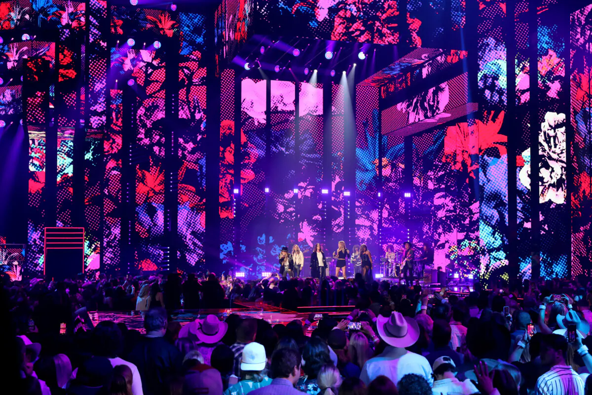 (L-R) Lainey Wilson, Morgan Wade, Alanis Morissette, Ingrid Andress, and Madeline Edwards perform onstage during the 2023 CMT Music Awards at Moody Center in Austin, Texas, on April 2, 2023. (Rick Kern/Getty Images for CMT)