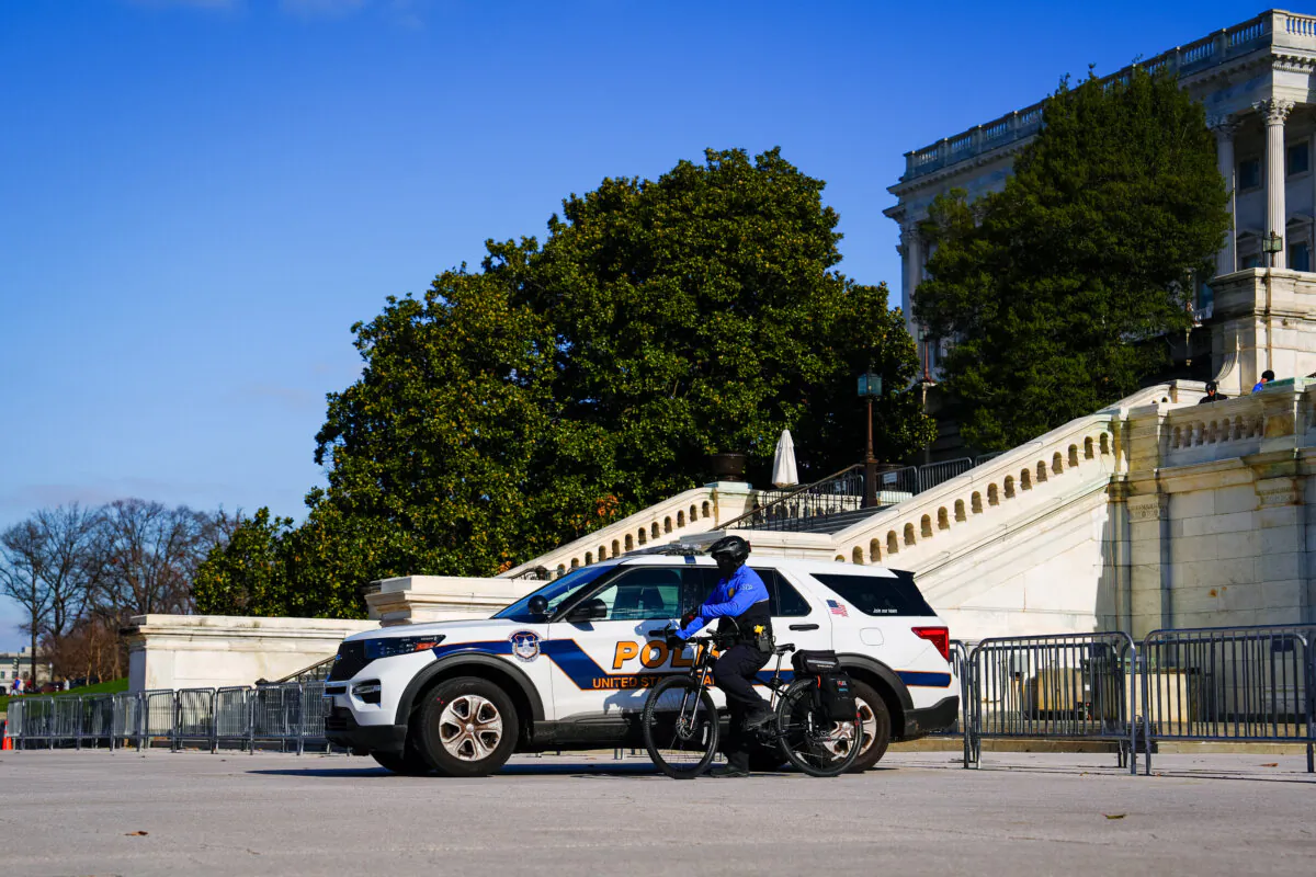 U.S. Capitol Police officer on a bike in Washington on Jan. 2, 2024. (Madalina Vasiliu/The Epoch Times)