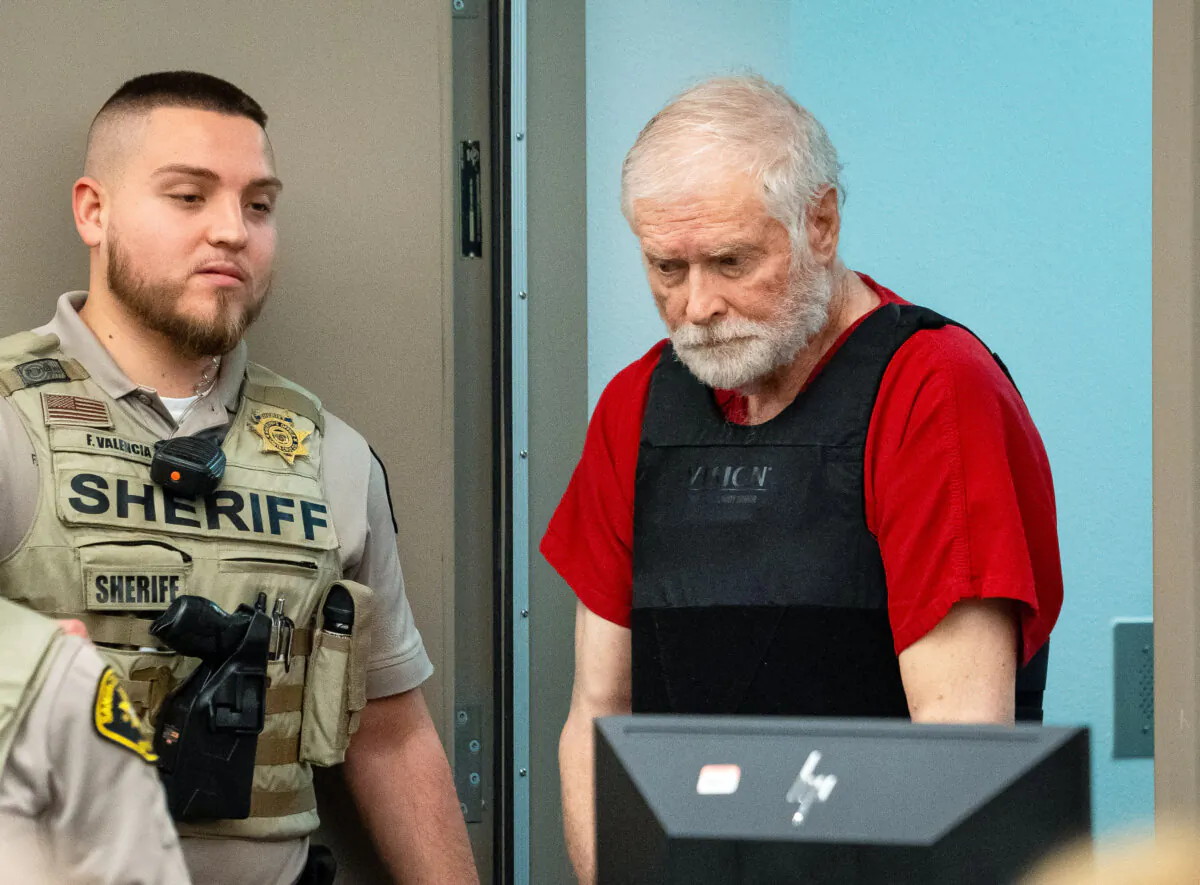 George Alan Kelly enters court for his preliminary hearing in Nogales Justice Court in Nogales, Ariz., on Feb. 22, 2023. (Mark Henle/Pool/The Arizona Republic via AP)