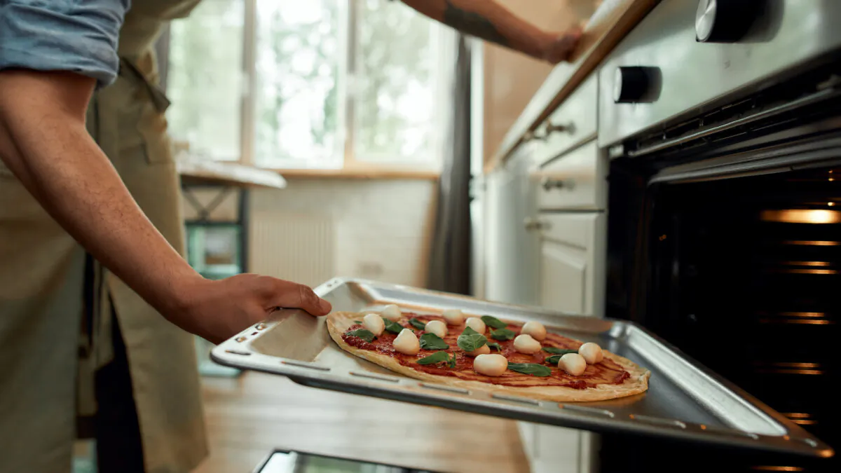 Mary Hunt's homemade pizza was ready to eat two minutes before her Domino's order arrived. (BAZA Production/Shutterstock)
