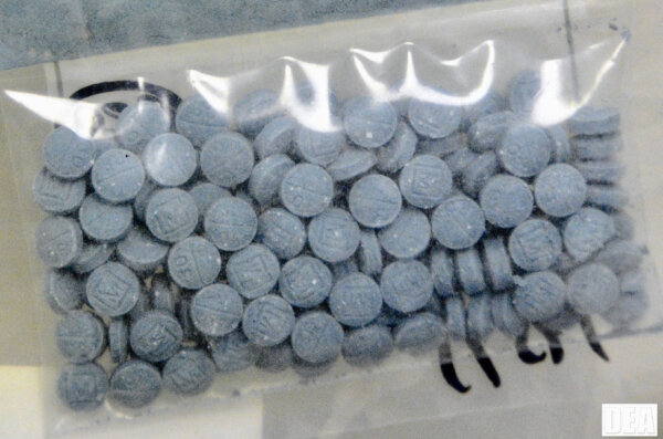 DEA Issues Warning About Illegal Online Pharmacies Amid Rise in Counterfeit Pills