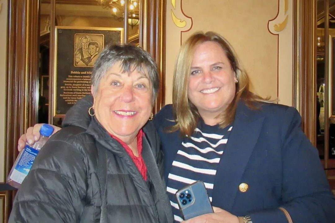 Marlene Johansing and Anna Korte (R) enjoyed Shen Yun at the Granada Theatre on the afternoon of March 23, 2024. (Michael Ren/The Epoch Times)