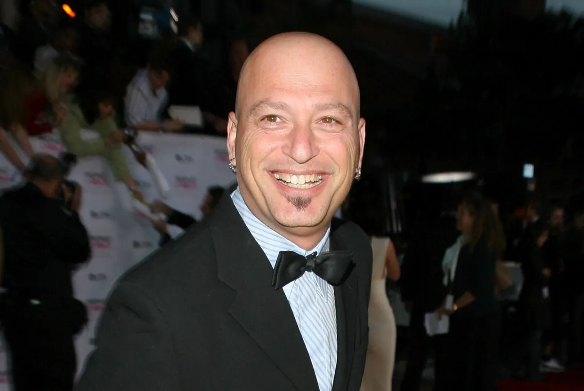 Comedian Howie Mandel arrives at the 33rd Annual People's Choice Awards held at the Shrine Auditorium in Los Angeles, Calif., on Jan. 9, 2007. (Mark Davis/Getty Images)