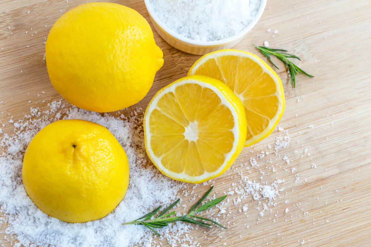 Lemon and baking soda are both amazing cleaners. (nicemyphoto/Shutterstock)